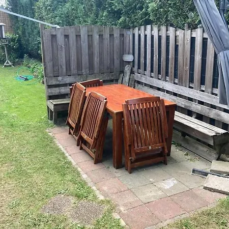 Casa de Férias Authentiek Chalet Met Grote Tuin, Dichtbij Sauna Putten