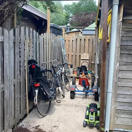Casa de Férias Authentiek Chalet Met Grote Tuin, Dichtbij Sauna Putten
