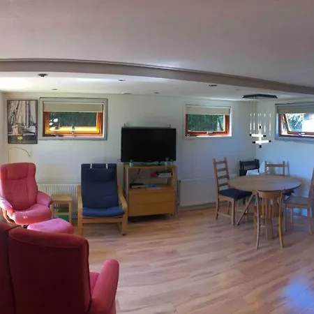 Authentiek Chalet Met Grote Tuin, Dichtbij Sauna Casa de Férias Putten